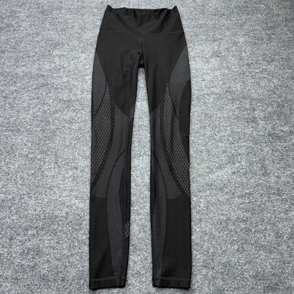 Lululemon Tight Stuff Tight II Black Dotted Reflective Leggings Size 4 High Rise